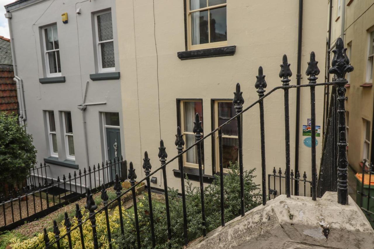 Villa West End House Whitby Exterior foto
