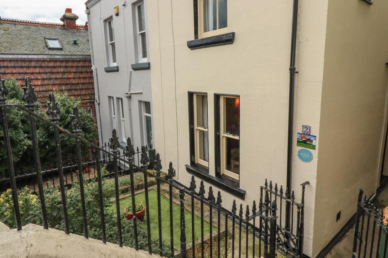 Villa West End House Whitby Exterior foto